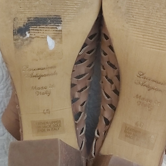 Shoes - Picture 4 of 4